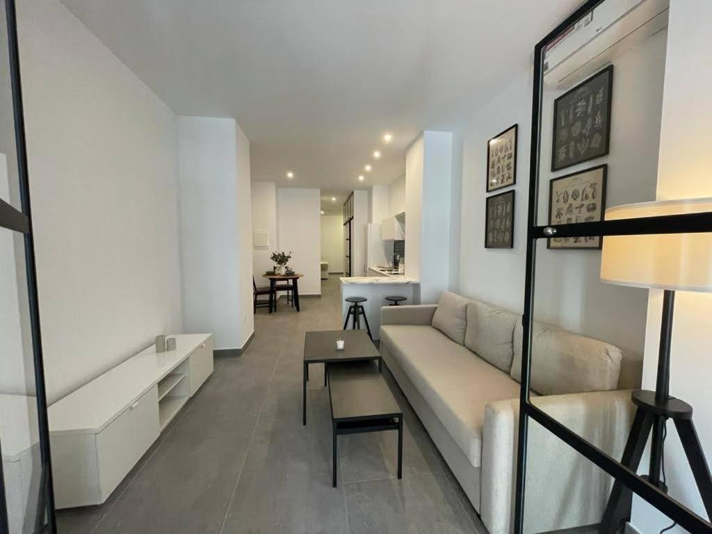 Complejo Pinta18 At1, At2 Y At3 Apartment Seville Exterior photo