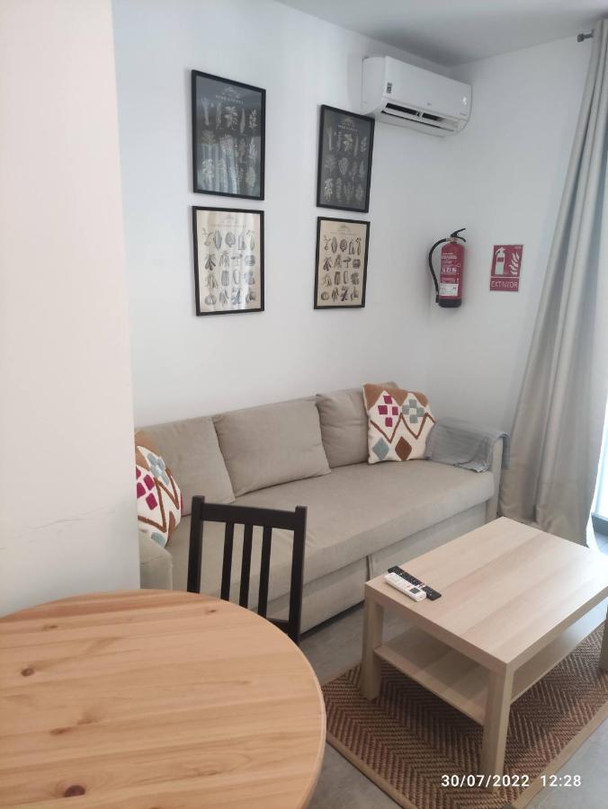 Complejo Pinta18 At1, At2 Y At3 Apartment Seville Exterior photo